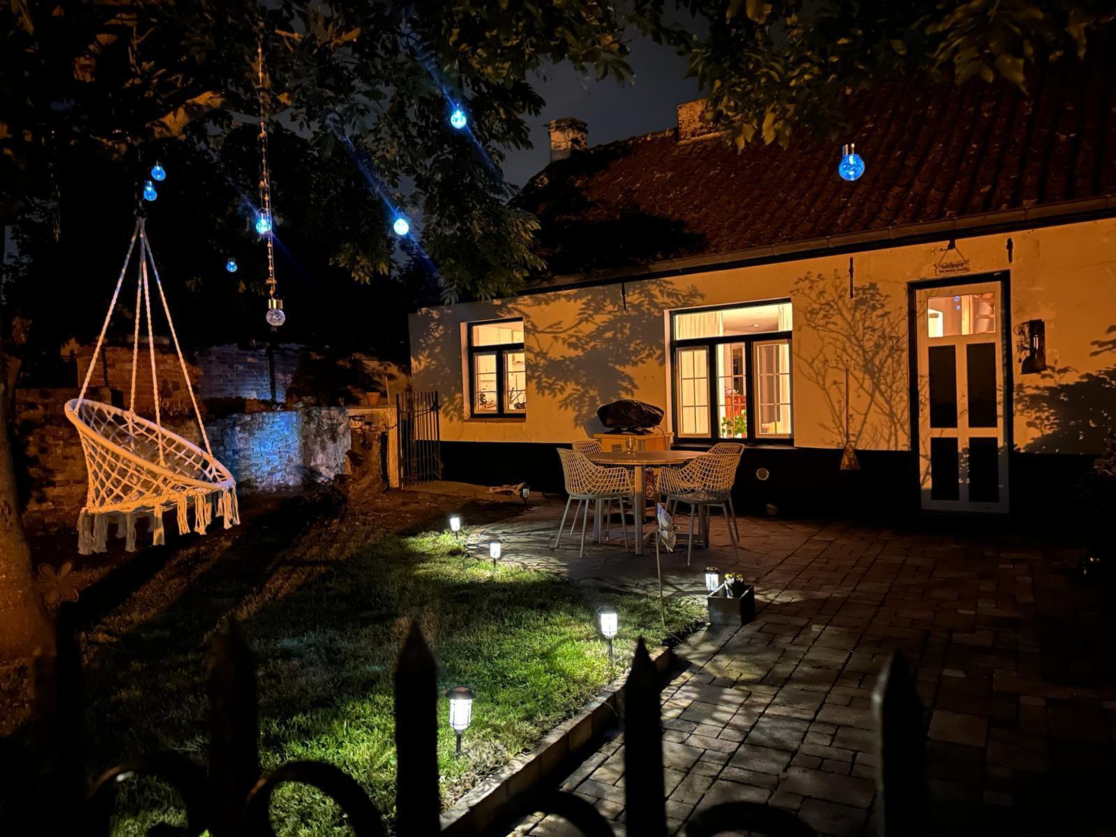 Tuin bij nacht